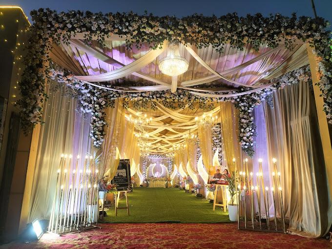 Event Materials & Decorations
